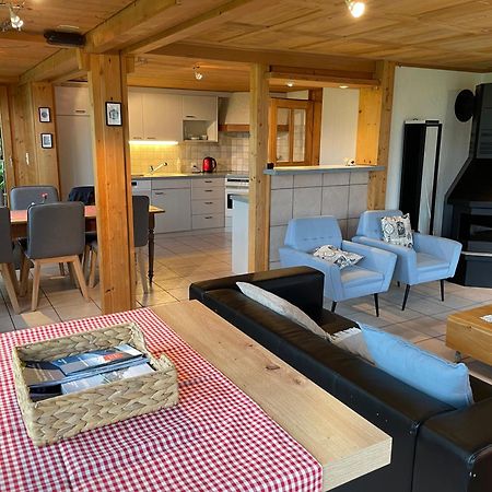 Edelweiss 4 Zi Ferienwohnung In Landhaus Frutigen Esterno foto