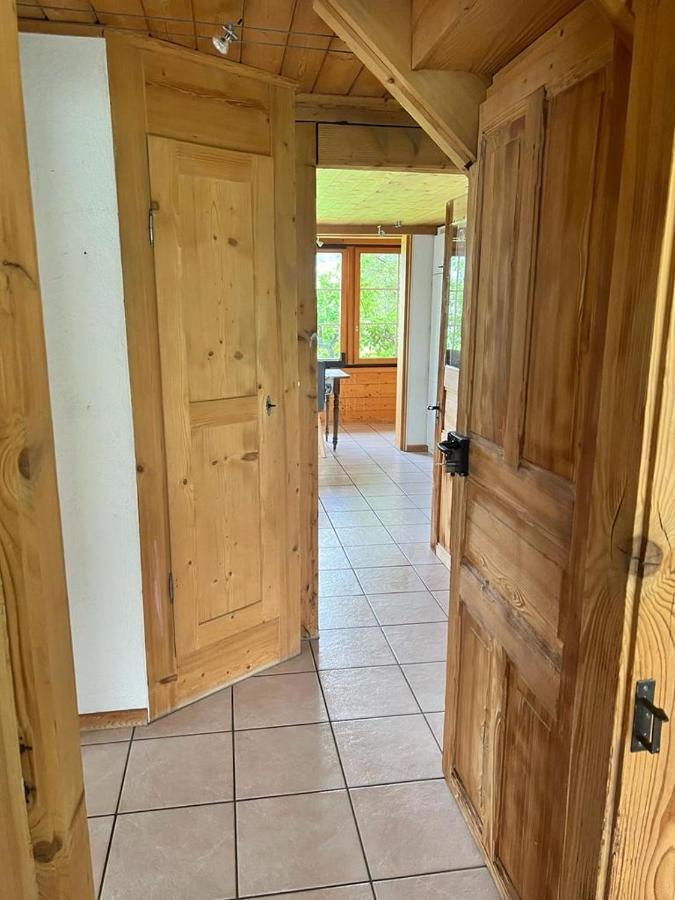Edelweiss 4 Zi Ferienwohnung In Landhaus Frutigen Esterno foto