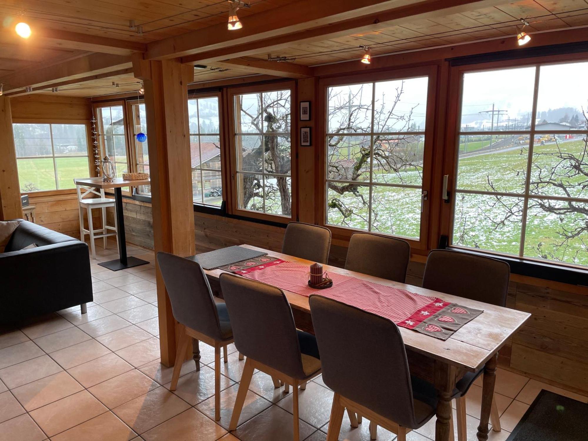 Edelweiss 4 Zi Ferienwohnung In Landhaus Frutigen Esterno foto