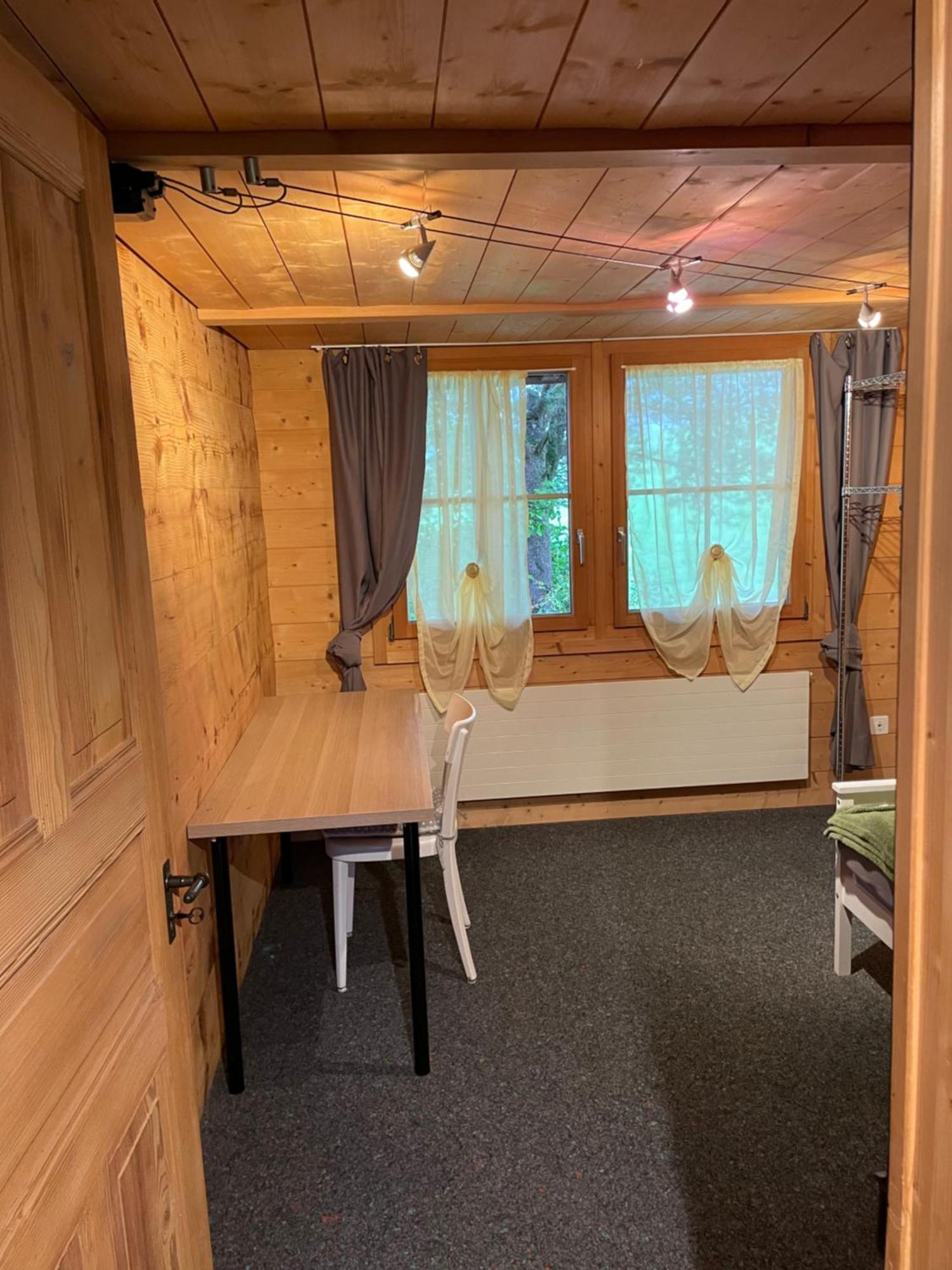 Edelweiss 4 Zi Ferienwohnung In Landhaus Frutigen Esterno foto